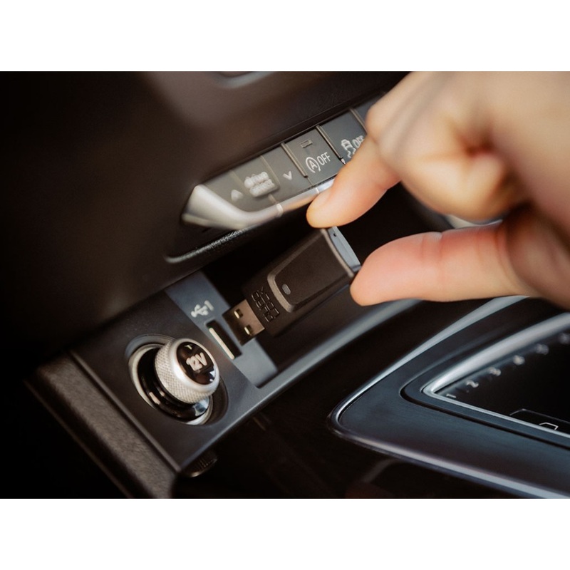 QUAD LOCK WIRELESS CARPLAY / ANDROID AUTO ADAPTOR